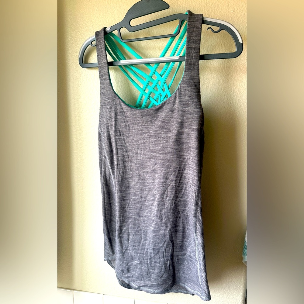 Lululemon size 6 built in bra top